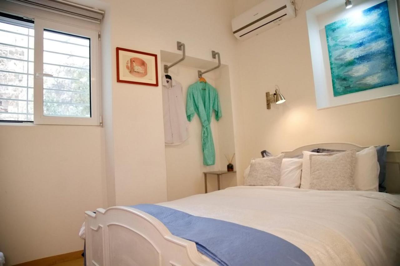 Aroura Homes Garden House 2Br 2Ba Free Parking アテネ エクステリア 写真