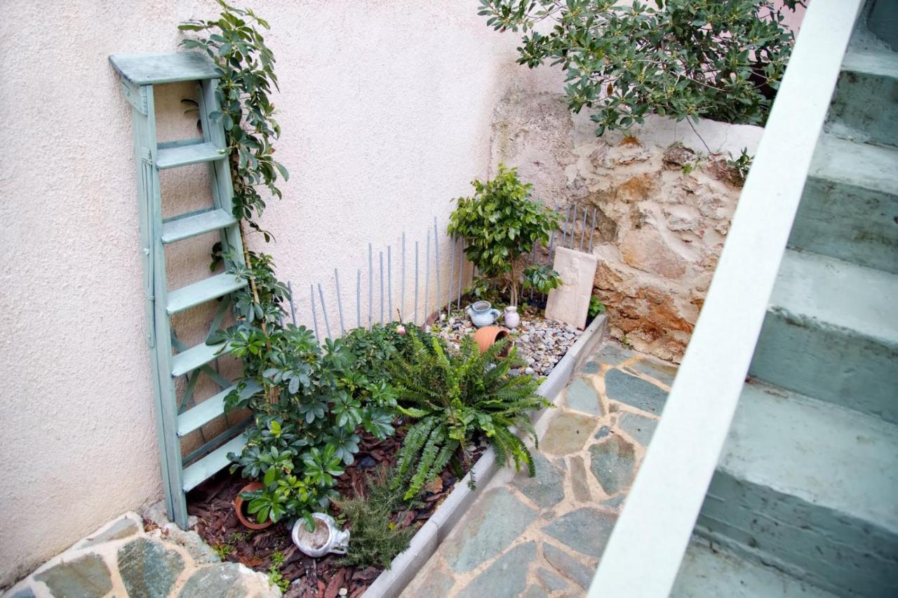 Aroura Homes Garden House 2Br 2Ba Free Parking アテネ エクステリア 写真