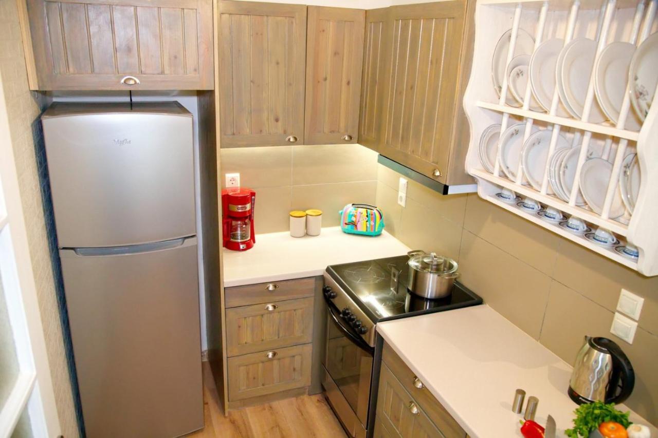 Aroura Homes Garden House 2Br 2Ba Free Parking アテネ エクステリア 写真