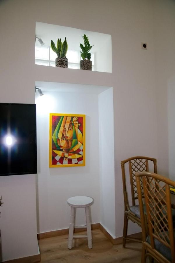 Aroura Homes Garden House 2Br 2Ba Free Parking アテネ エクステリア 写真