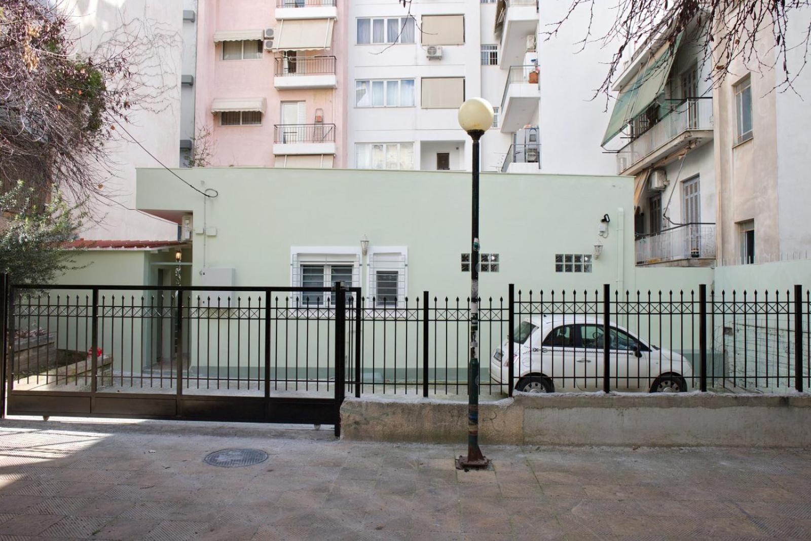Aroura Homes Garden House 2Br 2Ba Free Parking アテネ エクステリア 写真